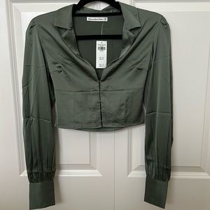 Abercrombie and Fitch Cropped Statin Button Up